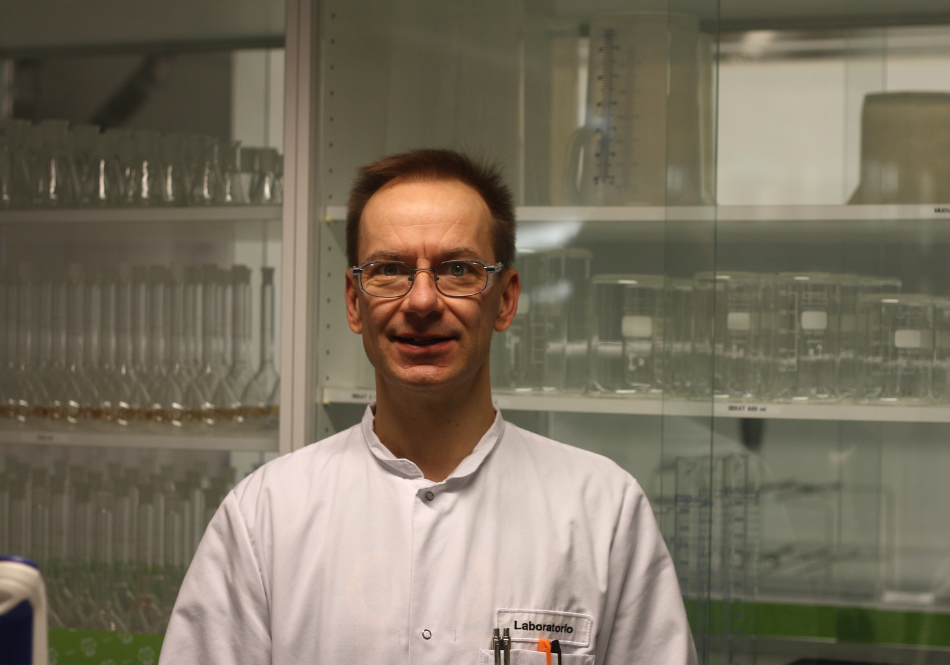 Petri Laiho työskentelee Bayerilla erikoislaboranttina.