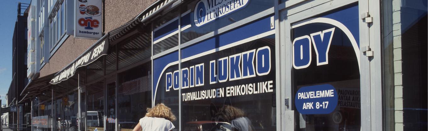 Porin Lukon näyteikkuna