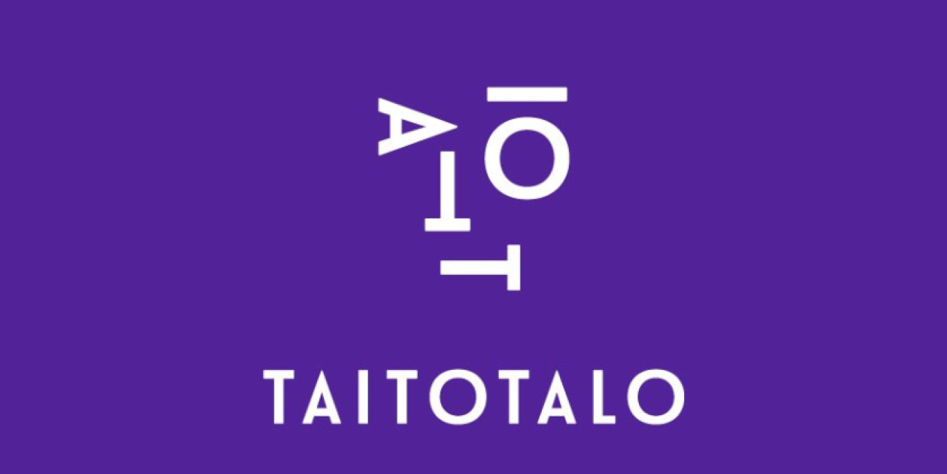 Violetti tausta, jossa keskellä Taitotalon logo