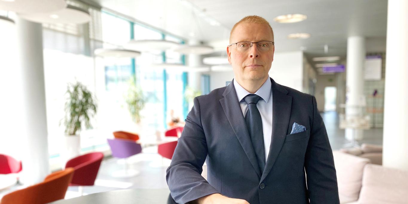 Rehtori Jarkko Paananen