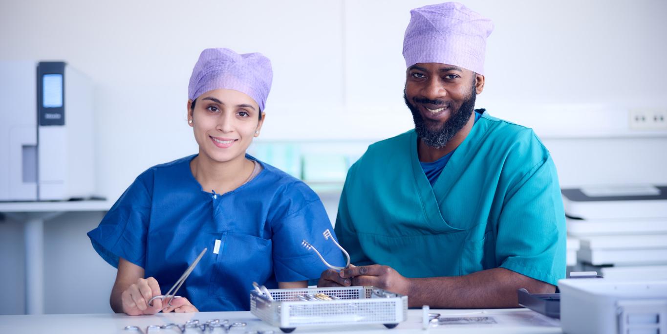 Nainen ja mies välinehuolto