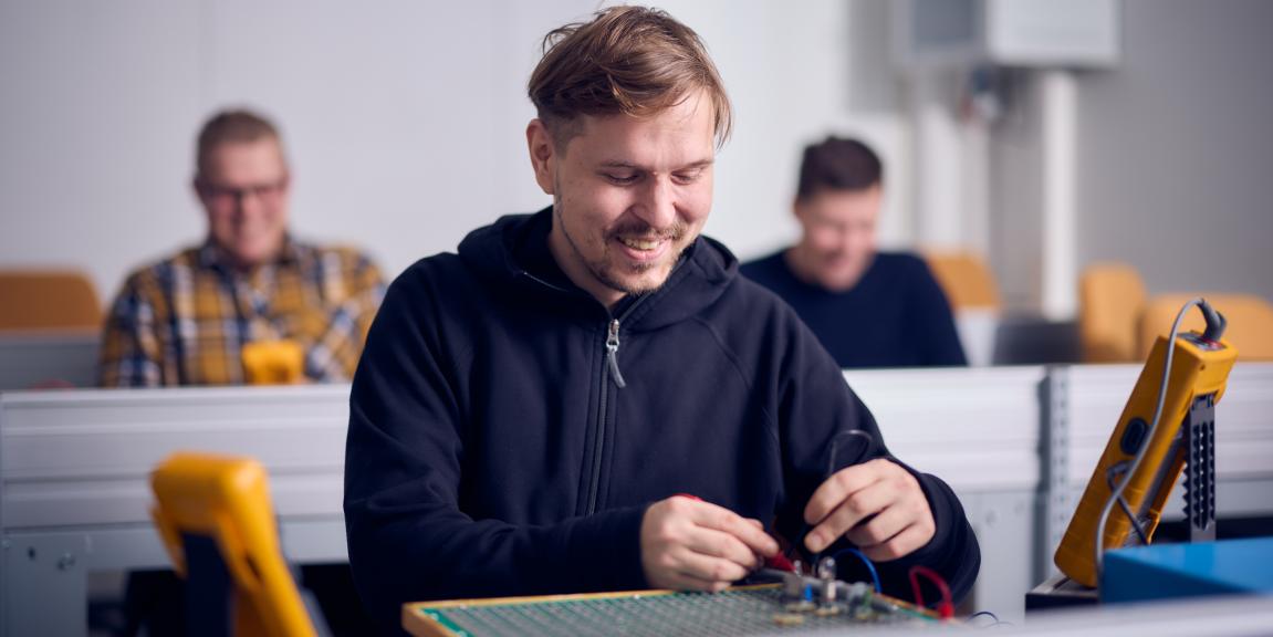 Sähkö- ja automaatioalan pt, oppilas